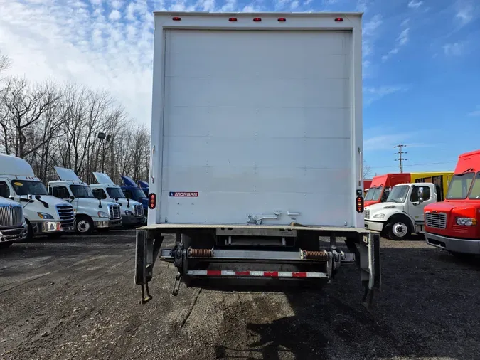 2019 FREIGHTLINER/MERCEDES M2 106