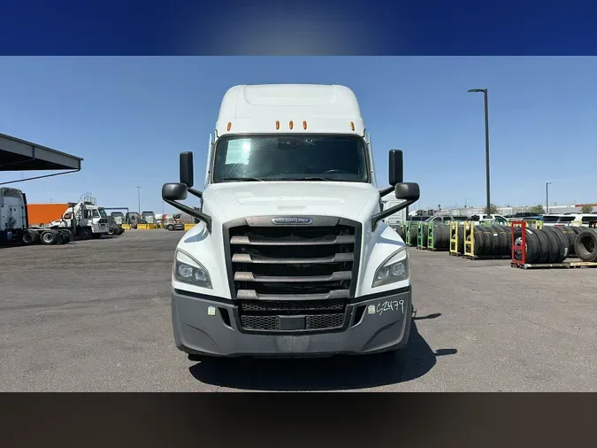 2022 Freightliner Cascadia 126
