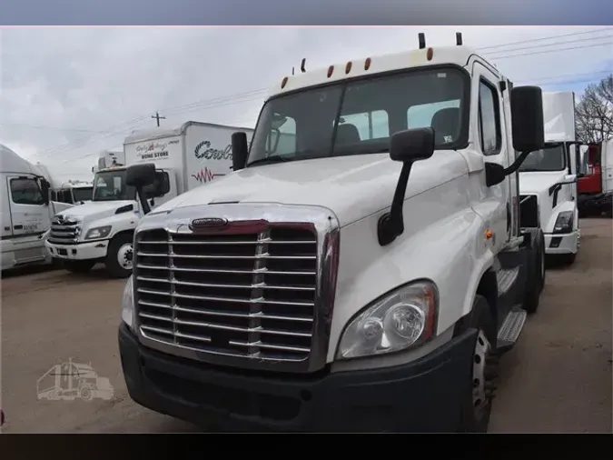 2017 FREIGHTLINER CASCADIA 12551edd61083e42b55d37834d0b6103dd4