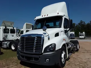 2016 Freightliner CASCADIA 113