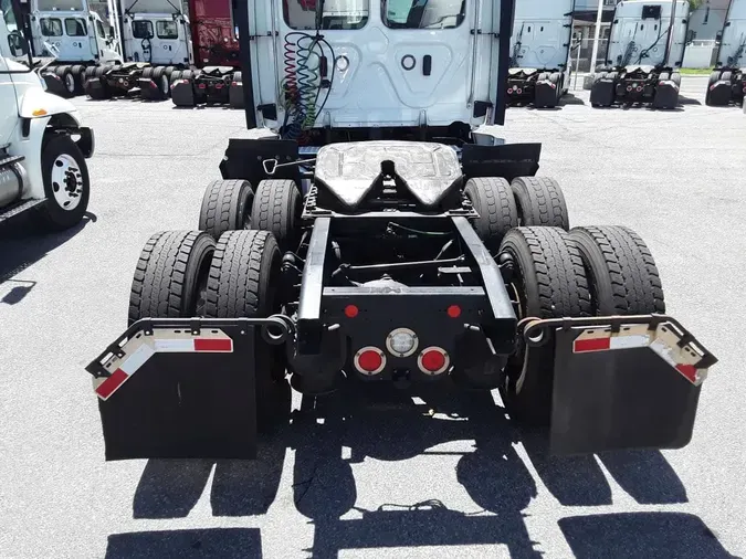2019 FREIGHTLINER/MERCEDES CASCADIA 125