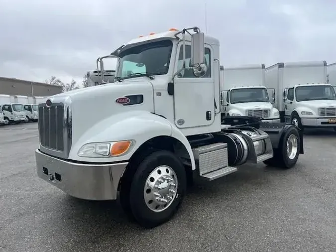 2018 Peterbilt 337