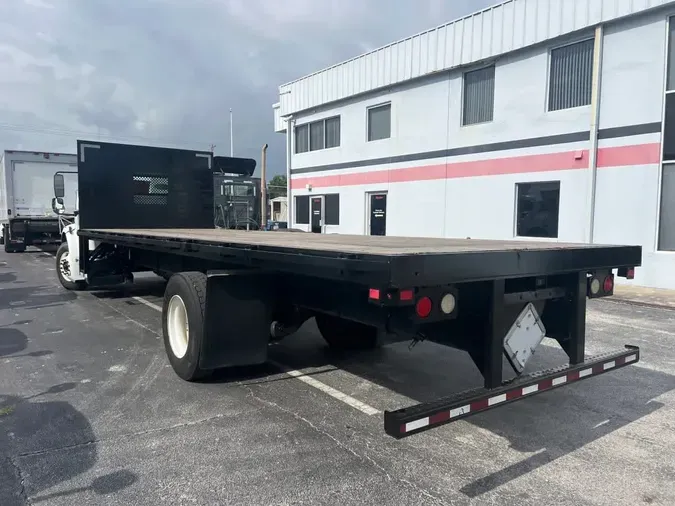 2017 FREIGHTLINER M2 106