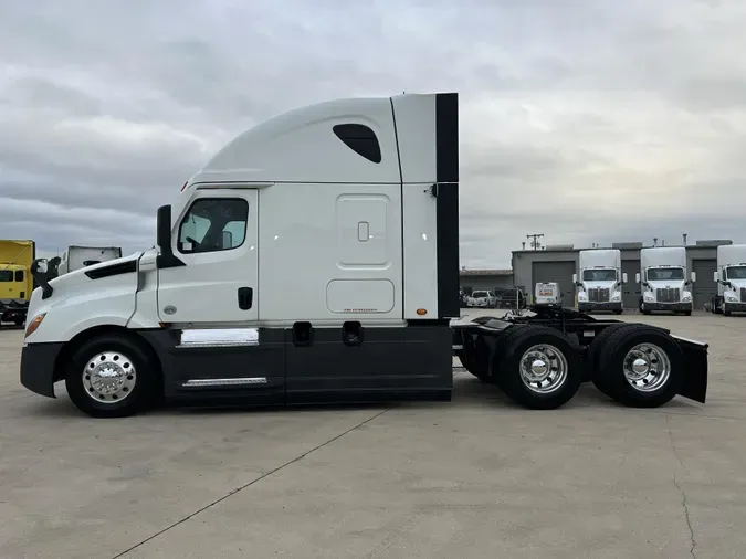 2020 Freightliner Cascadia