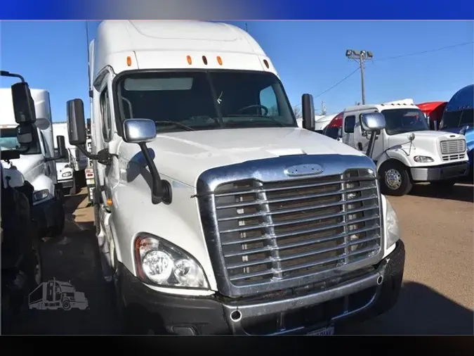 2011 FREIGHTLINER CASCADIA 125