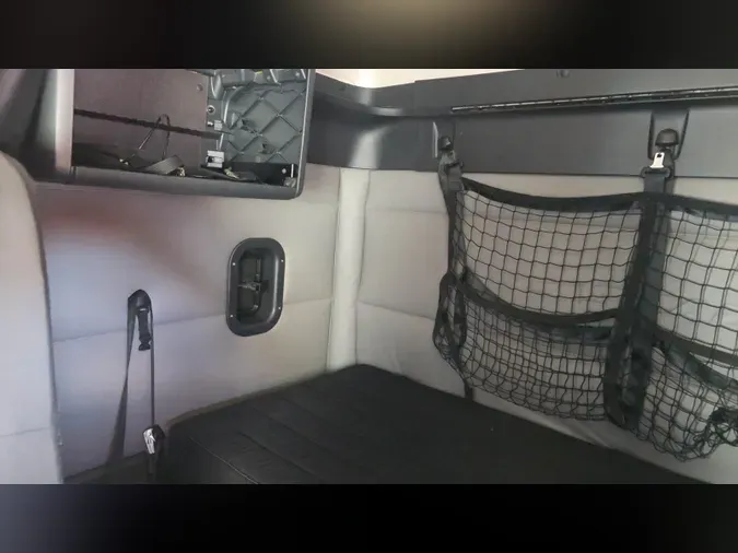 2019 Freightliner Cascadia 126