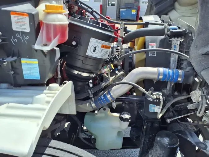 2020 FREIGHTLINER/MERCEDES M2 106