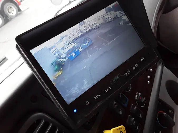 2019 FREIGHTLINER/MERCEDES M2 106