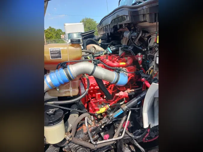 2020 NAVISTAR INTERNATIONAL MV607 (4X2)