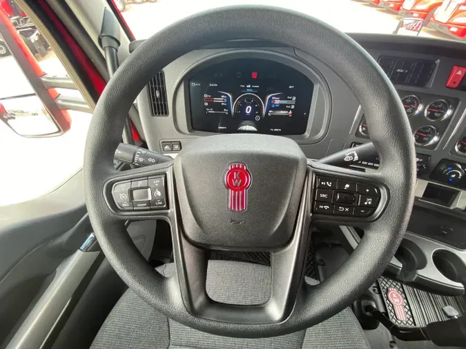 2026 Kenworth T680520946e1fd3b4a336264a4c021948a9a