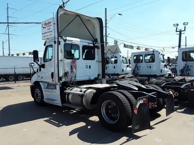 2019 FREIGHTLINER/MERCEDES CASCADIA 113