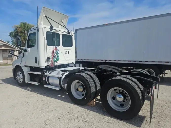2018 FREIGHTLINER NEW CASCADIA PX12664