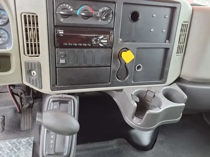 2018 NAVISTAR INTERNATIONAL 4300 LP