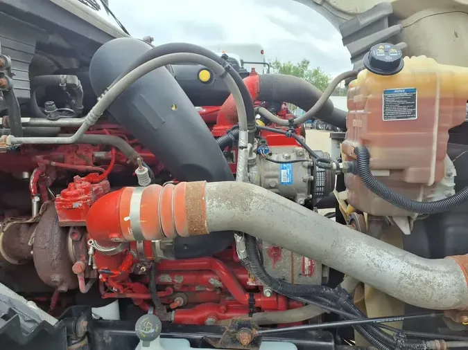 2019 NAVISTAR INTERNATIONAL LT625 DAYCAB T/A