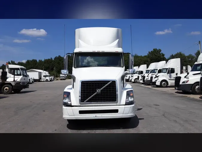 2018 Volvo VNL300