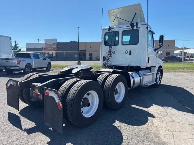 2020 FREIGHTLINER/MERCEDES NEW CASCADIA PX12664