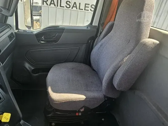 2019 INTERNATIONAL LT