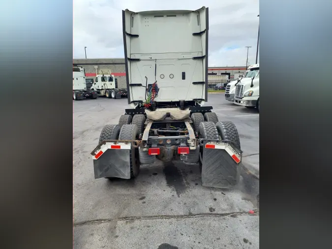 2019 NAVISTAR INTERNATIONAL LT625 SLPR CAB