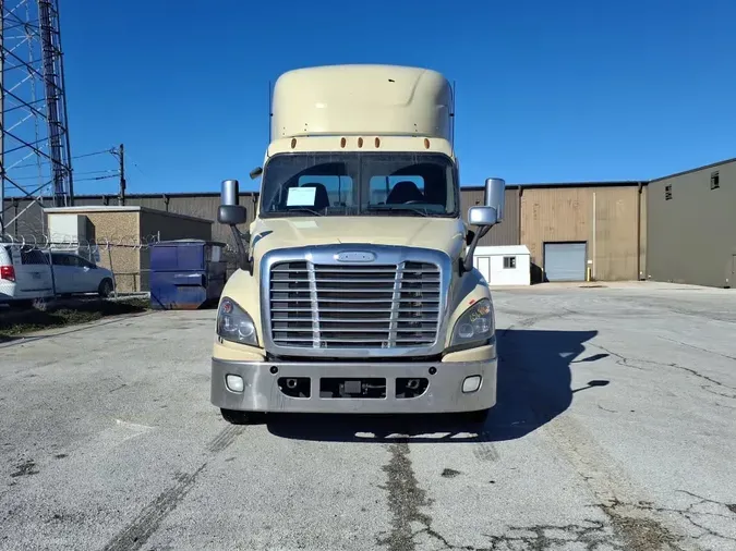 2016 FREIGHTLINER/MERCEDES CASCADIA 125
