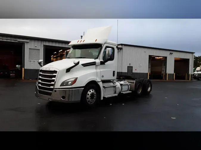 2019 Freightliner Cascadia 126522ac97943cec15fc2870536dc8d6ef7