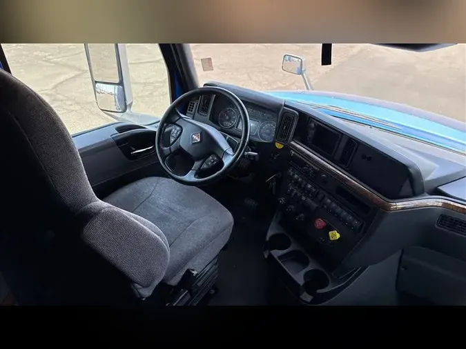 2020 INTERNATIONAL LT
