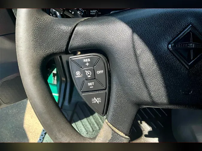 2021 INT LT625 6x4