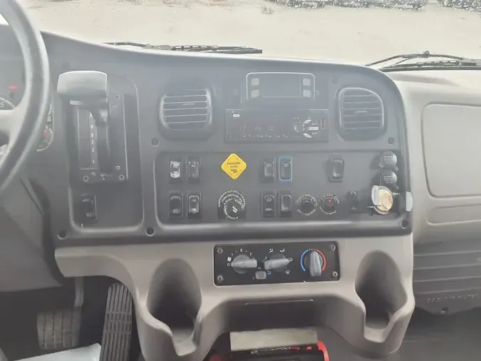 2019 FREIGHTLINER/MERCEDES M2 106