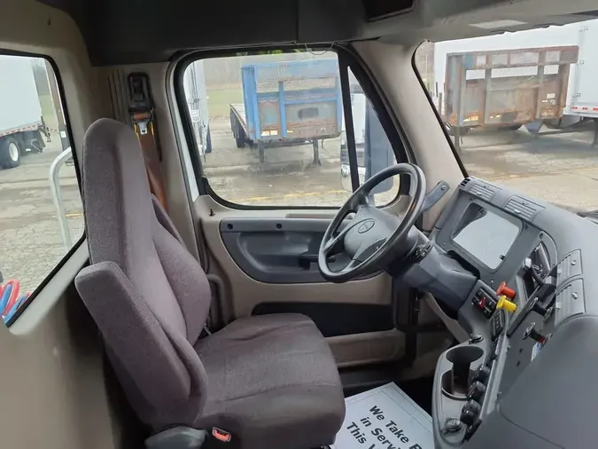 2019 FREIGHTLINER/MERCEDES CASCADIA 113