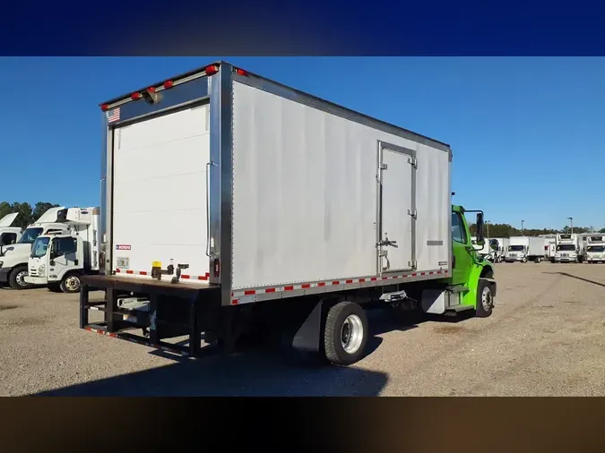 2020 FREIGHTLINER/MERCEDES M2 106