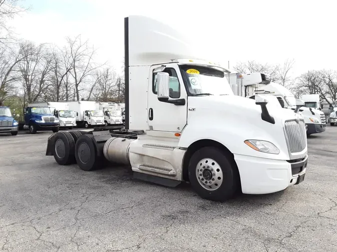 2022 NAVISTAR INTERNATIONAL LT625 DAYCAB T/A
