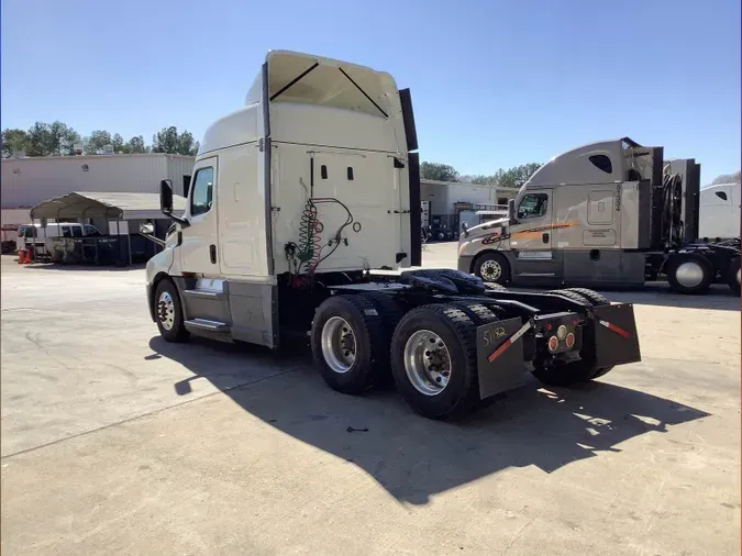 2020 Freightliner Cascadia