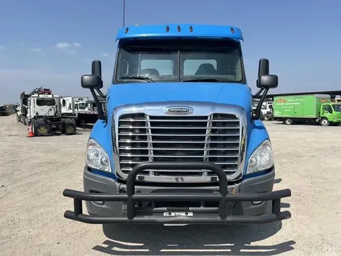 2016 FREIGHTLINER CASCADIA 113