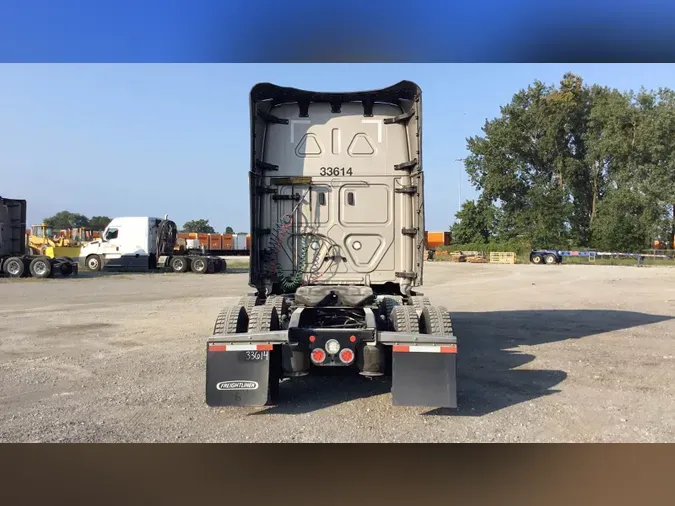2025 Freightliner Cascadia 1265239c6a2c30ad07ce9e904863df10441