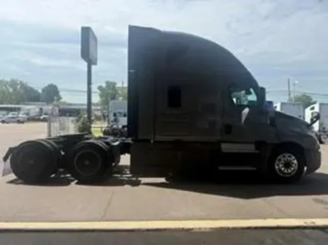 2022 Freightliner Cascadia