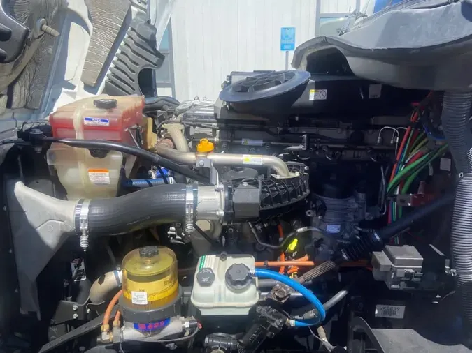 2018 FREIGHTLINER/MERCEDES CASCADIA 125523bd86454eb6de484bdf73205a44953