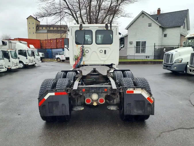 2018 FREIGHTLINER/MERCEDES CASCADIA 125