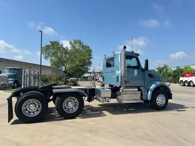 2022 Peterbilt 567