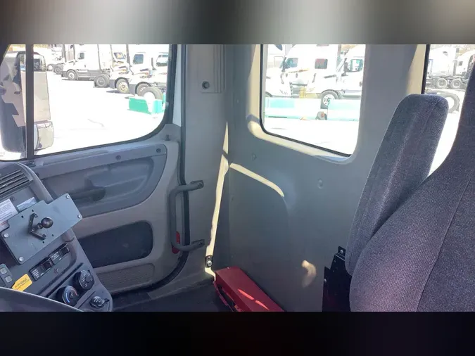 2019 Freightliner Cascadia 125