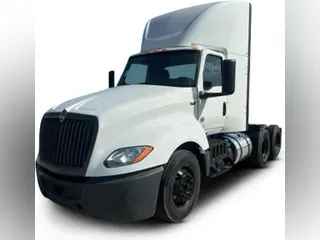 2023 International LT625