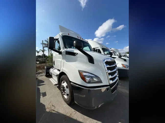 2020 FREIGHTLINER NEW CASCADIA 1165244f7764d5065f1e4c55cf75bde5780