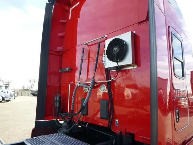 2021 Kenworth T68052473ede16e36a0e6c5384f2c2468322