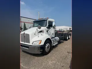2022 KENWORTH TRUCKS T-370