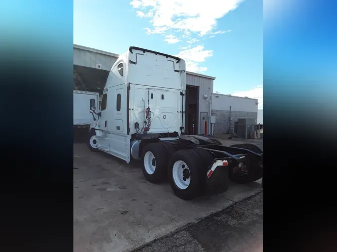 2018 FREIGHTLINER/MERCEDES CASCADIA 125