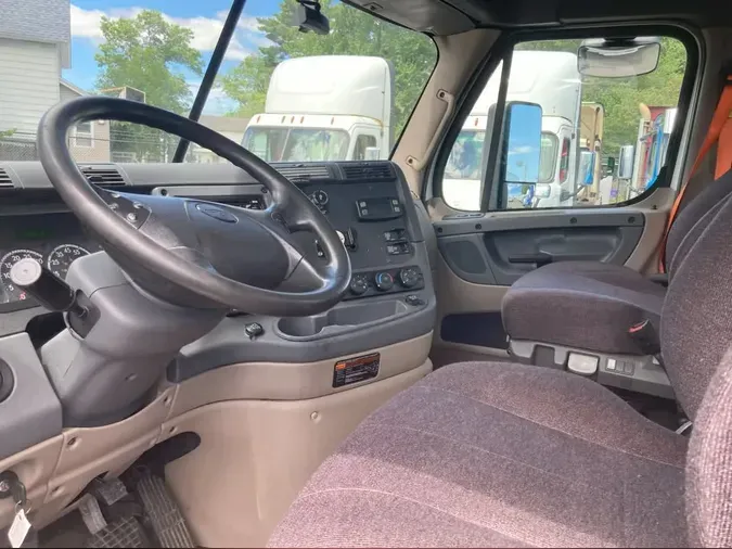 2018 FREIGHTLINER CASCADIA 125
