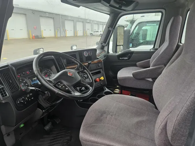 2020 International LT625