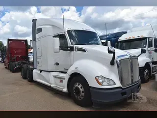 2021 KENWORTH T680