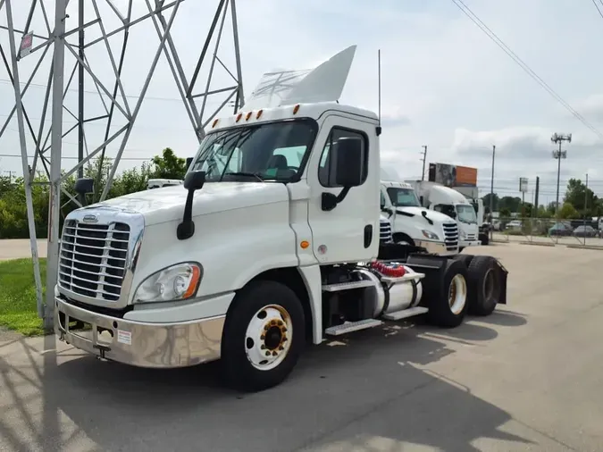 2019 FREIGHTLINER CASCADIA 125525536345851538aeadec650cfa3f804