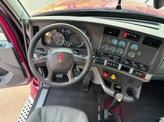 2022 Kenworth T680