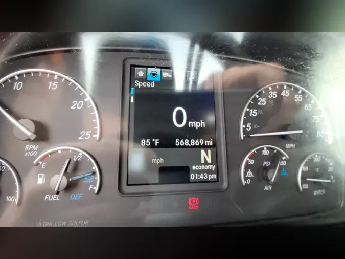 2020 Freightliner Cascadia 126