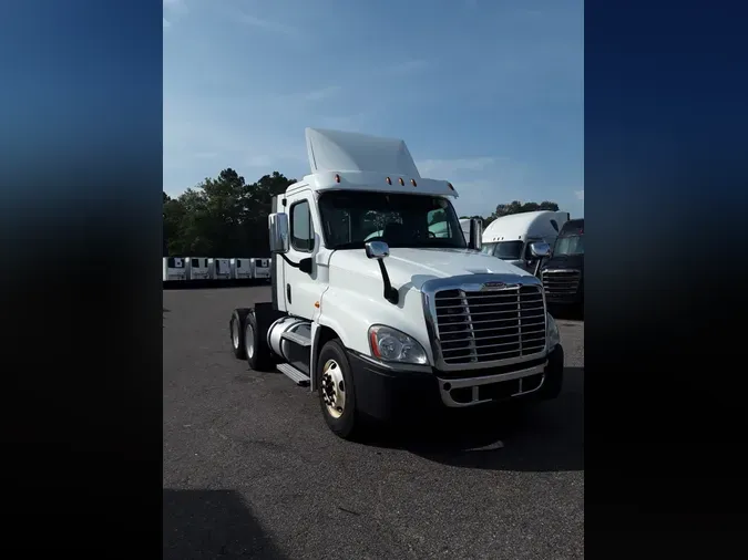 2017 FREIGHTLINER CASCADIA 125